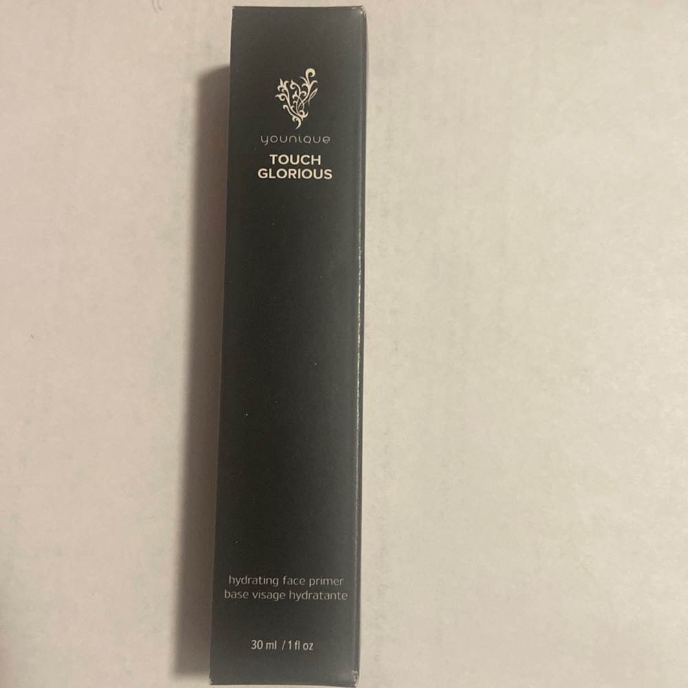 Younique Touch Glorious Hydrating Face Primer
